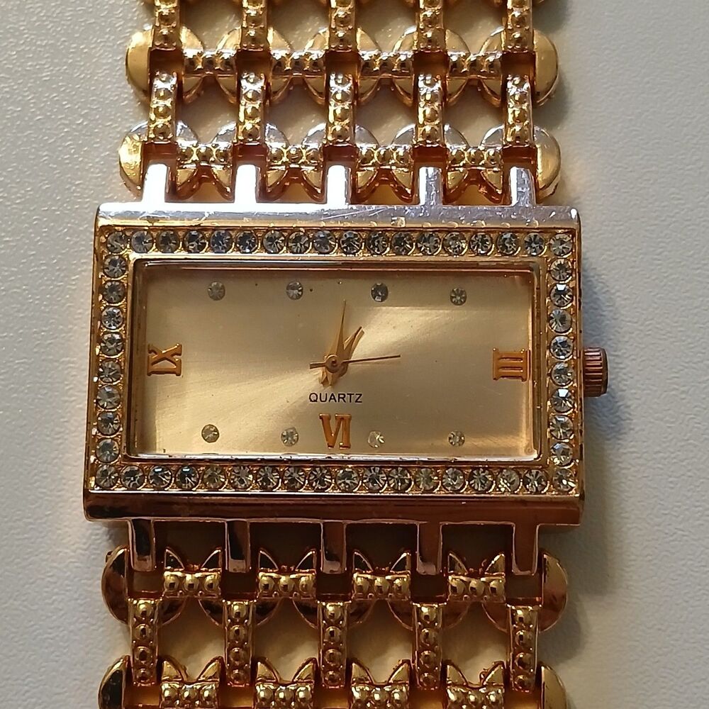 Vintage Women's Rose Gold Tone Rectangular Face Watch Lattice-Mesh Link Band